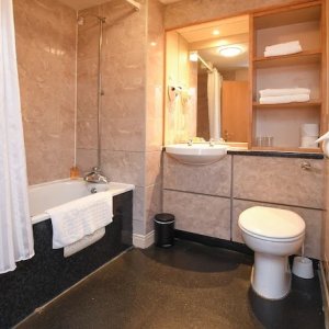 Queens Hotel Bathroom - image 1